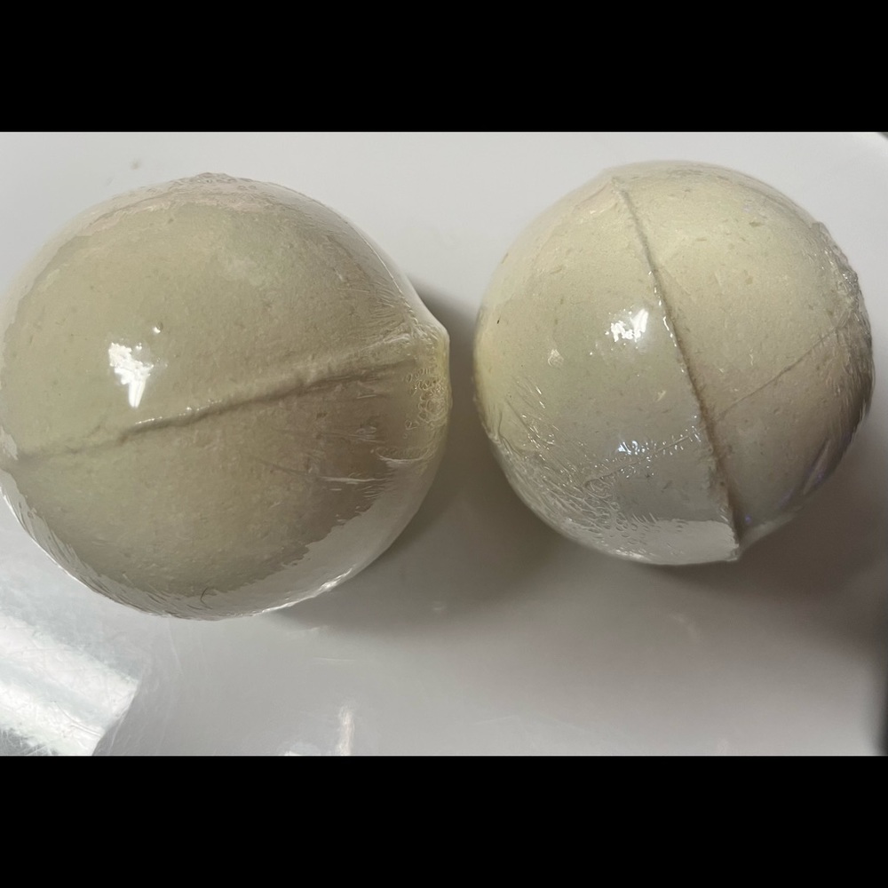 Handmade bath bombs - Picture 2 of 2